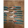 Image 2 : 8 Pairs Gardena Pruning Shears