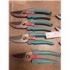 Image 2 : 8 Pairs Gardena Pruning Shears
