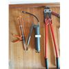 Image 2 : Assorted Tools