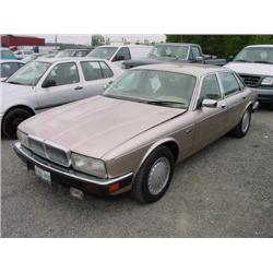 *91 JAGUAR XJ6 VANDEN PLAS 4DR EXMT.                                  