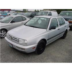 94 VOLKSWAGON JETTA GL 5SPD 4DR EXMT.                                 