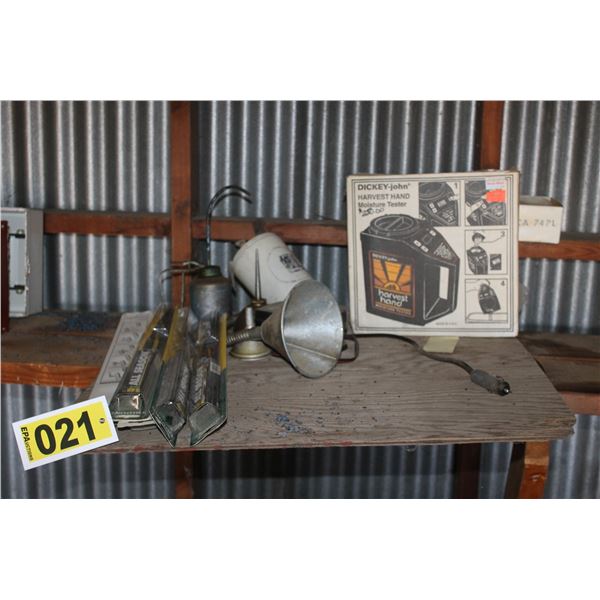 Dicky John moisture tester, wiper blades & oils cans