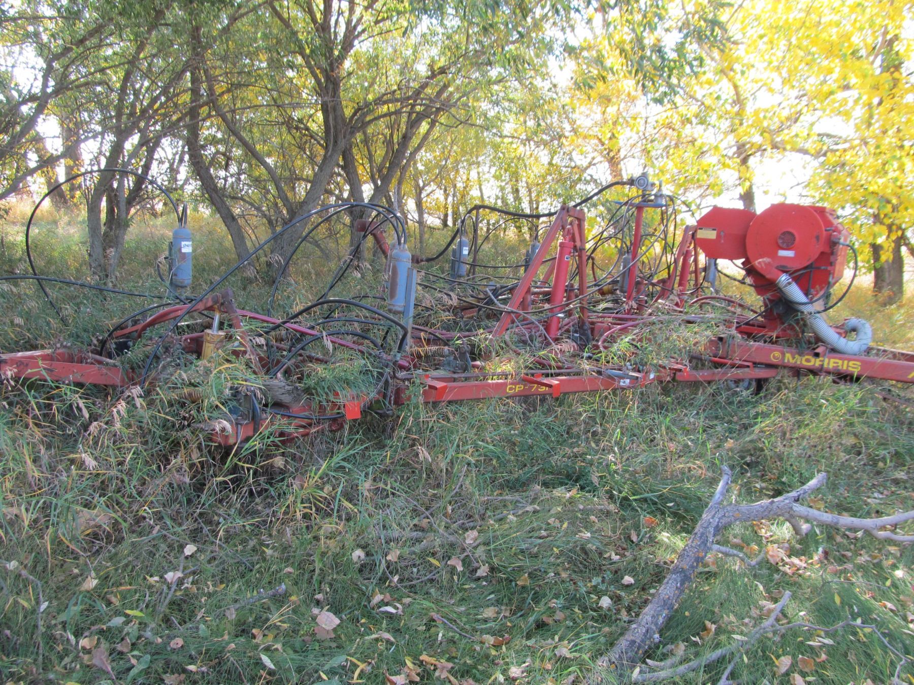 Morris CP731, 35 chisel plow Cultivator c/w Valmar 1620