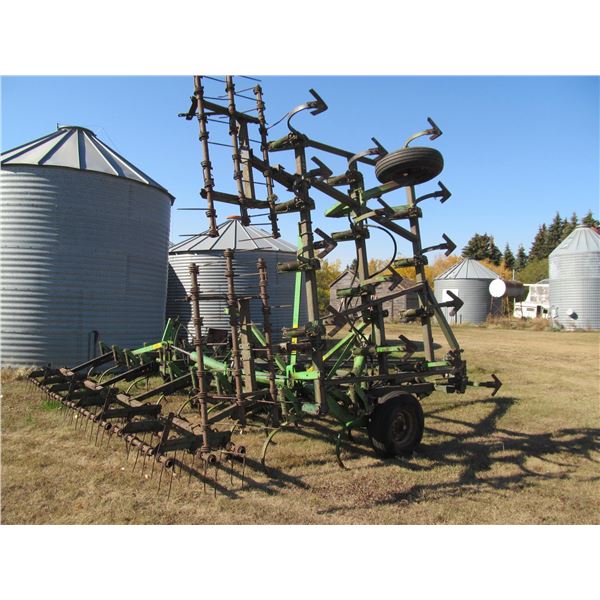 1981 CO-OP Implements 179 27'Vibrashank, c/w 3 bar tine harrows, SN-24488