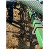 Image 23 : JD 1820 Cultivator, SN-H01820X675104 c/w 1900 Air cart, dual compartment, SN-H01900H675264, 40ft - 1