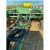 Image 29 : JD 1820 Cultivator, SN-H01820X675104 c/w 1900 Air cart, dual compartment, SN-H01900H675264, 40ft - 1