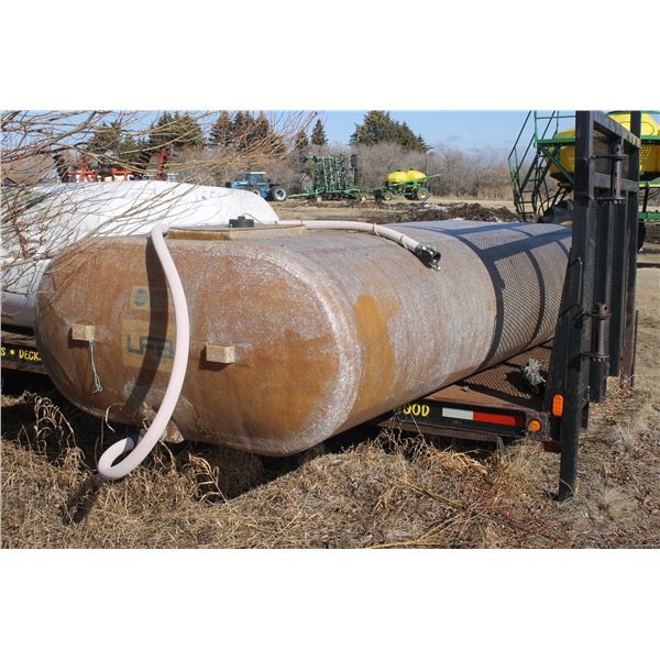 Versa Fibreglass, Approx. 1500-gal water tank c/w ball valve and hose, 76"x 36" high x 170" long
