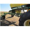 Image 10 : JD 1900 Air Cart, Dual Compartment (needs manifold work) SN- H01900H680197