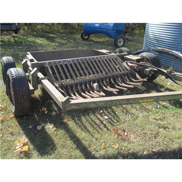 Prong type rock picker