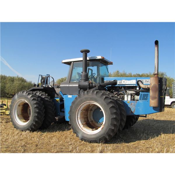 1990 Ford Versatile 976 Tractor, 4wd, Designation 6 Standard trans, 4 hyds & 1 return line, 20.8x42 