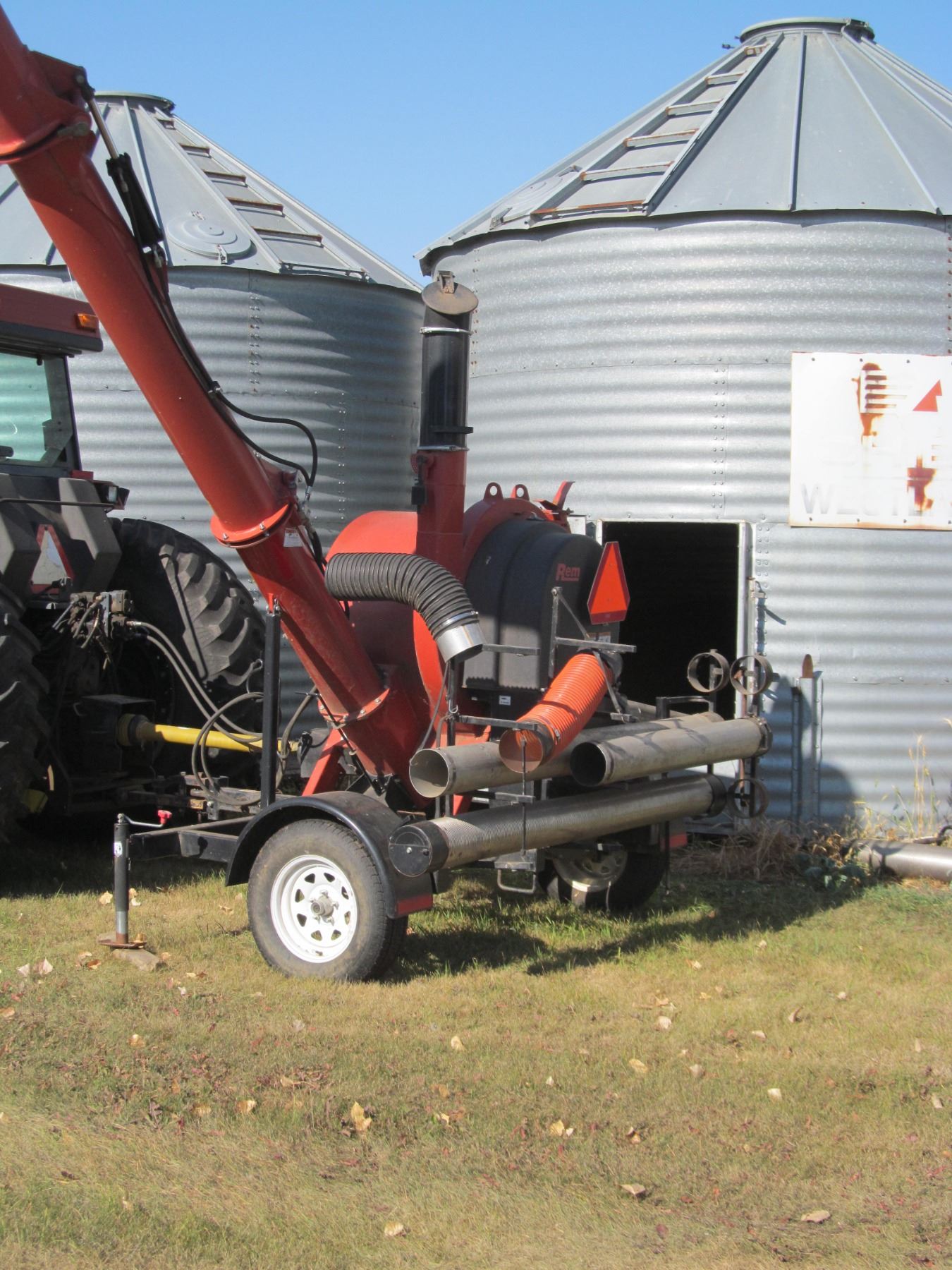 REM 2700 Grain vac, 270 hrs, SN 210355