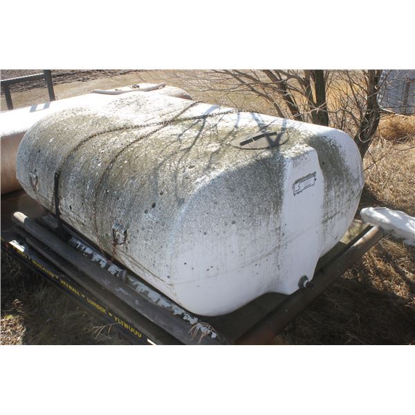 Brekmar Industries Fibreglass water tank, Approx. 1500gal