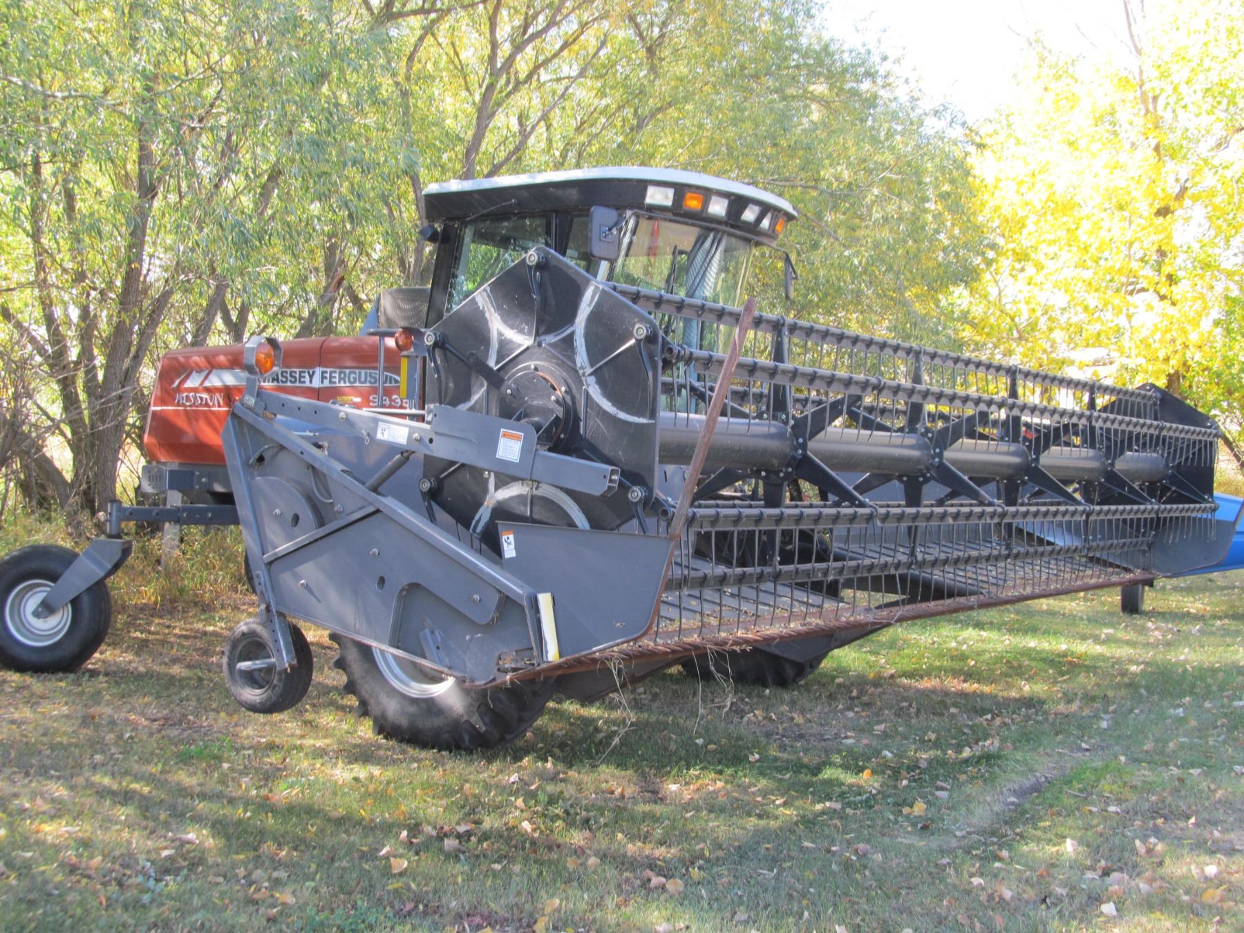 2008 Massey Ferguson /Hesston 9435 Swather CAHR, 25', SN- HT92147, 1244 hrs