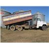 Image 2 : 1989 FORD L 8000 Tandem c/w Nordic hoist, 18' steel box C/W roll tarp, showing 588 095 Km, Ford dies