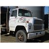 Image 3 : 1989 FORD L 8000 Tandem c/w Nordic hoist, 18' steel box C/W roll tarp, showing 588 095 Km, Ford dies
