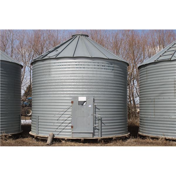4 Ring Chief Westland  grain bin (good floor) All bins to be removed by July 1st/2023