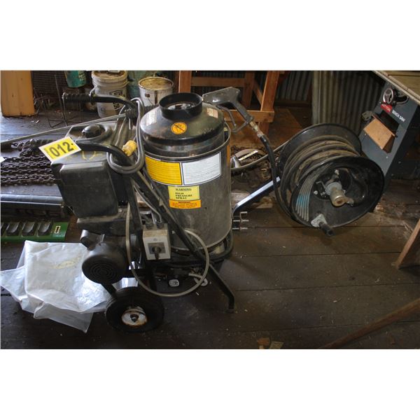 Elec. Hot water pressure washer, c/w hose and reel 110 W (working)