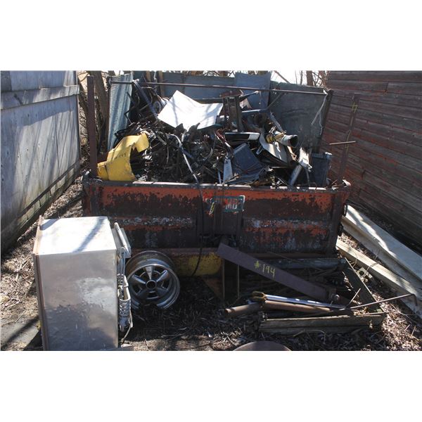 Truck box of scrap steel