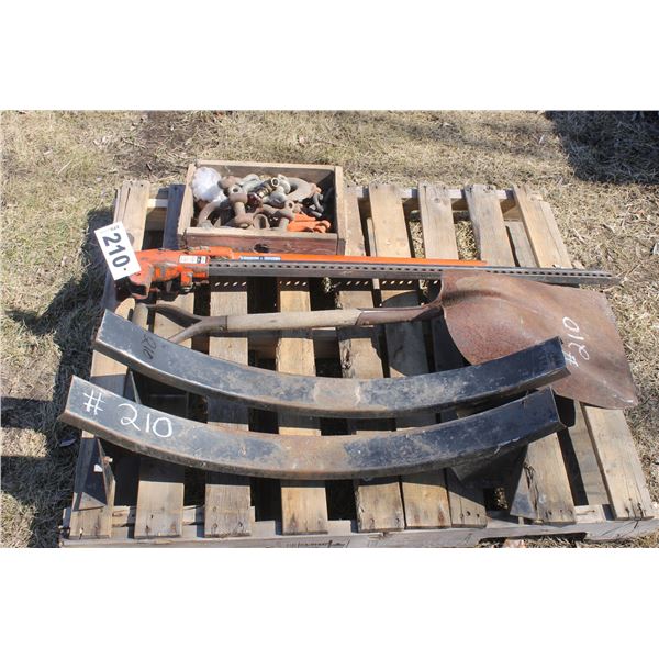 Jackall, shovel, shackles and chain hooks