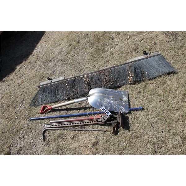 Jackall, shovel, rock tamer