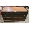 Image 1 : A Vintage Wooden Travelers Chest