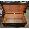 Image 3 : A Vintage Wooden Travelers Chest