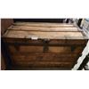 Image 1 : A Gorgeous Rustic Travelers Chest