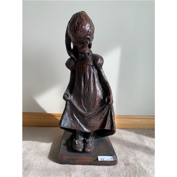 Statue of Curtsying Girl