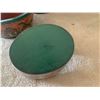 Image 7 : Beautiful Hand-Painted Green Wooden Decor
