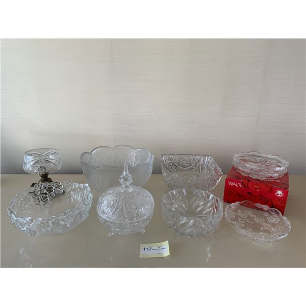 Collection of Decorative Crystal and Glass Bowls/Dishes