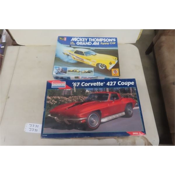 '67 Corvette Coupe Model Kit 1:12 Scale + Mickey Thompsons Grand Am Model 1:16 Scale