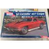 Image 3 : '67 Corvette Coupe Model Kit 1:12 Scale + Mickey Thompsons Grand Am Model 1:16 Scale