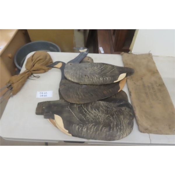 One Dozen Johnsons Folding Goose Decoys