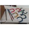 Image 1 : 8 Horse Shoes, 3 Pegs