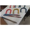 Image 2 : 8 Horse Shoes, 3 Pegs
