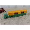 Image 4 : Corgi Horse Hauler - Missing Tires & 6 Wooden Cars