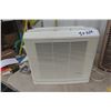 Image 2 : Homes Air Purifier + 3 Speed Fan 22" x 22" 