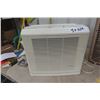 Image 2 : Homes Air Purifier + 3 Speed Fan 22" x 22" 