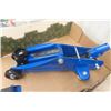 Image 3 : Portable Hydraulic Floor Jack, (2) 2 Ton Jack Stands, 2 Tire Blocks- Like New