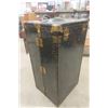 Image 3 : Vintage Travel Wardrobe Style Trunk 20.5"×22.5"×42"