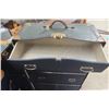 Image 6 : Vintage Travel Wardrobe Style Trunk 20.5"×22.5"×42"