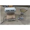 Image 1 : 2 Vintage Scales : Pithey Bowes & Toledo