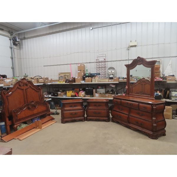 4 pc Quality Large + In Charge Bedroom Suite- Gorgeous Set!: Dresser 19"×38"×69" + Mirror 46"×53", 2