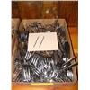 Image 1 : BOX OF FORKS