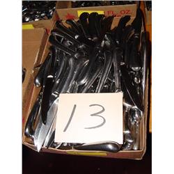 BOX OF KNIVES