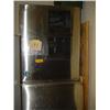 Image 1 : HOSHIZAKI CUBE ICE MAKER, MOD. KM-800 MWB; SN A00G50