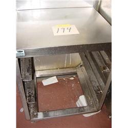 STAINLESS STEEL TRAY HOLDER