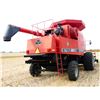 Image 7 : 1998 MF 8780 Combine. 13' Rake UP Pickup, Redekop Chopper, Hopper Topper, Reverser, AC/HTR, 1893 Eng