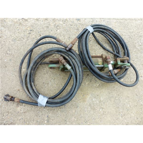 JD Hyd. Ram C/W 20' Hoses