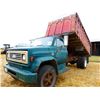 Image 5 : 1975 Chev C65 3 Ton Grain Truck, 15' Wooden Box, Hoist, Roll Tarp ,366 V8, 5&2 speed, 97663 Miles SN